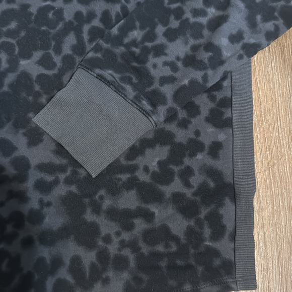 All in motion longsleeve top - Picture 2 of 4